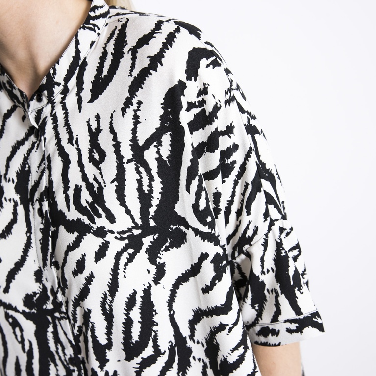 Kleid "Sos" Kleid "Sos"